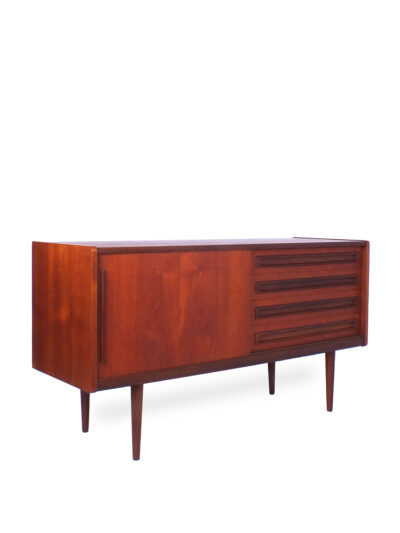 Deens dressoir J. Andersen