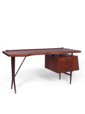 Desk - Louis van Teeffelen – Wébé