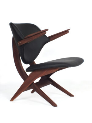 Pelican chair