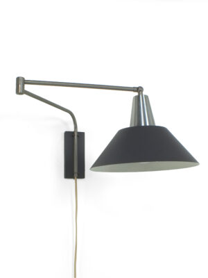 Grijs metalen wandlamp met arm