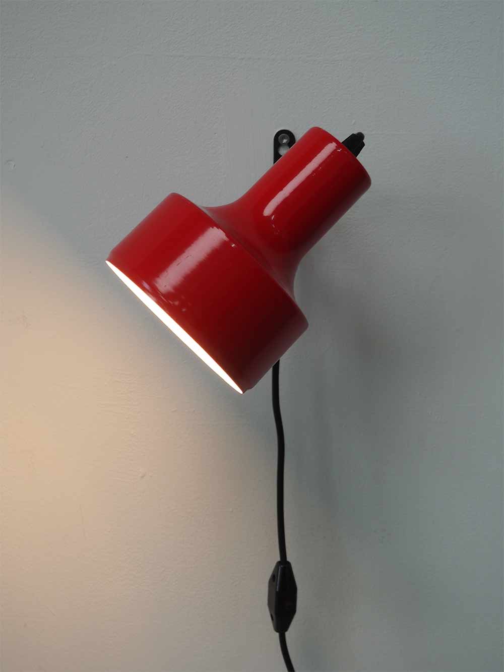 Wandlamp anvia rood