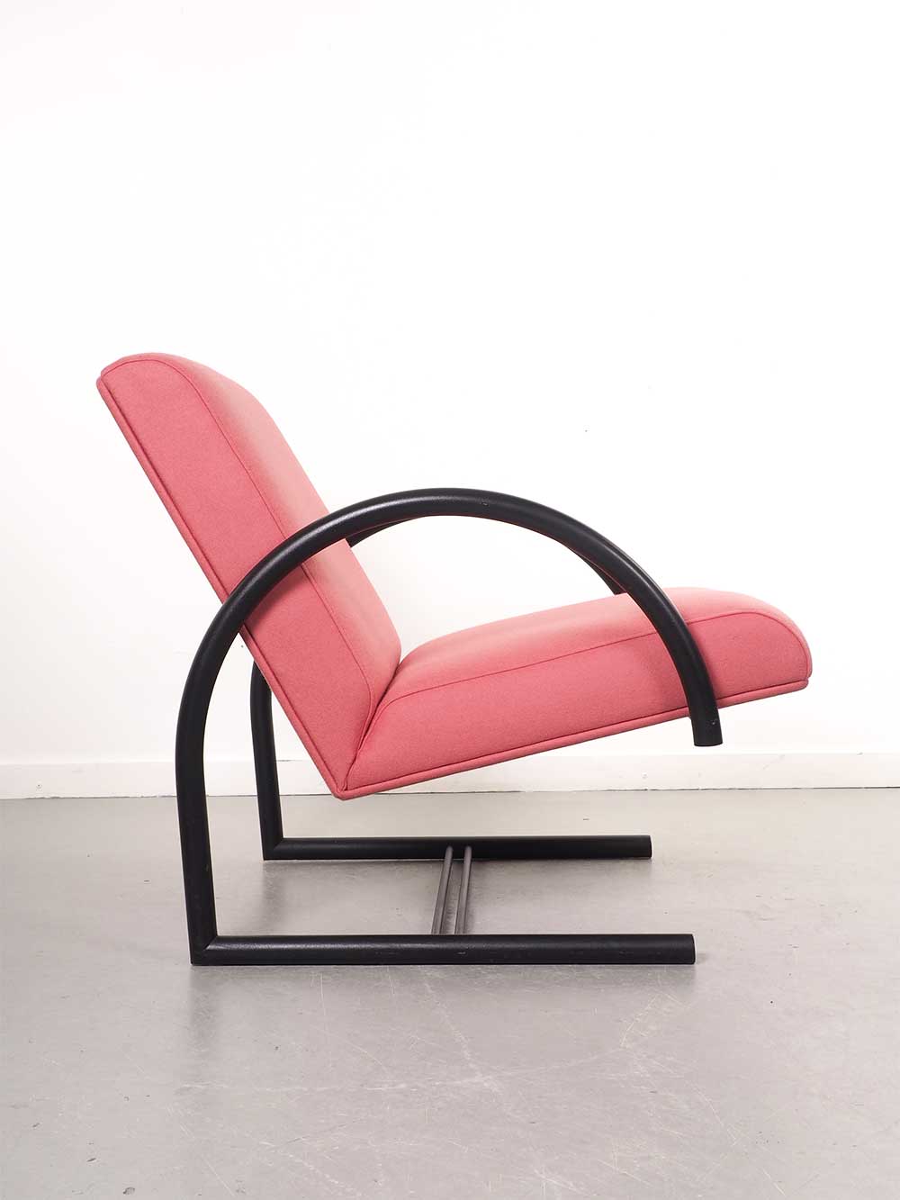 Roze fauteuil de Cirkel Mazairac en Boonzaaijer 80s Hennie de Jong