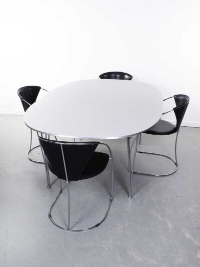 Superellipse Fritz Hansen tafel Piet Hein Bruno Mathsson grijs spanpoten