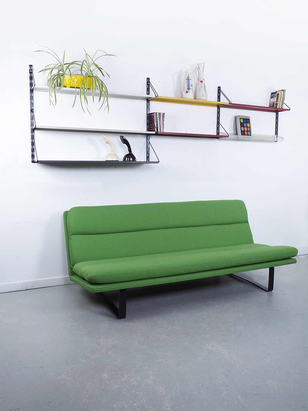 Green Artifort sofa C683 – Kho Liang Ie