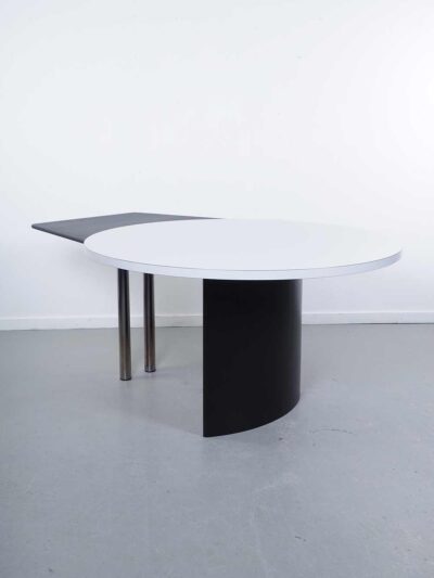 Tafel castelijn TH001 zwart wit chromen poten Dutch design