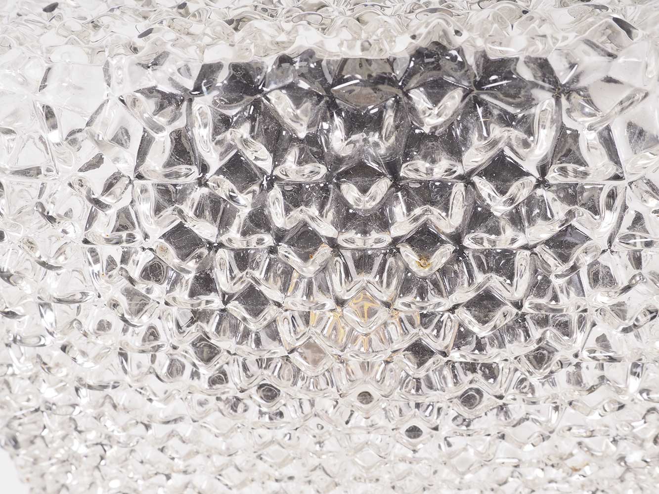 wandlamp of plafondlamp glas met structuur limburg